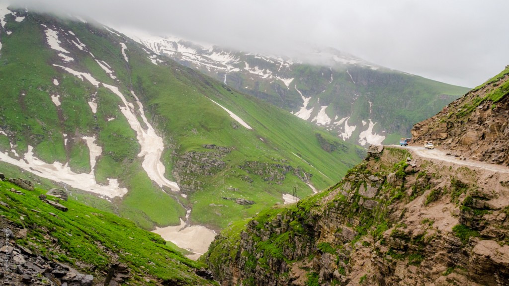 The landscape near Rohtang Pass is wet and green